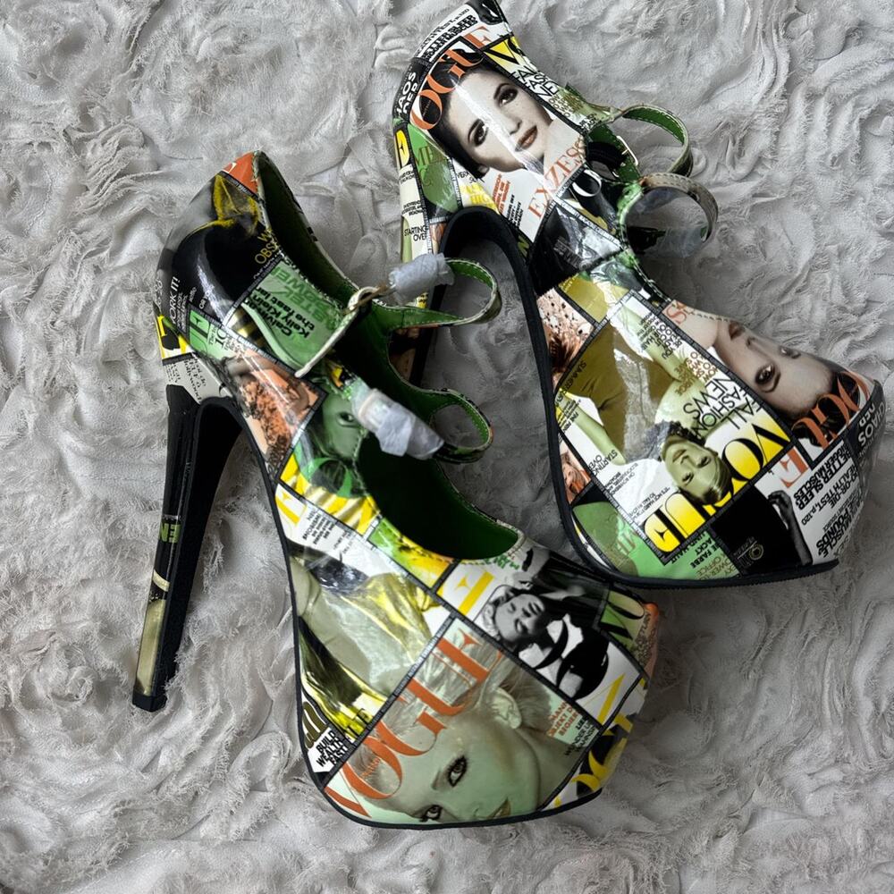 The most insane vogue supermodel graphic print pump heels
